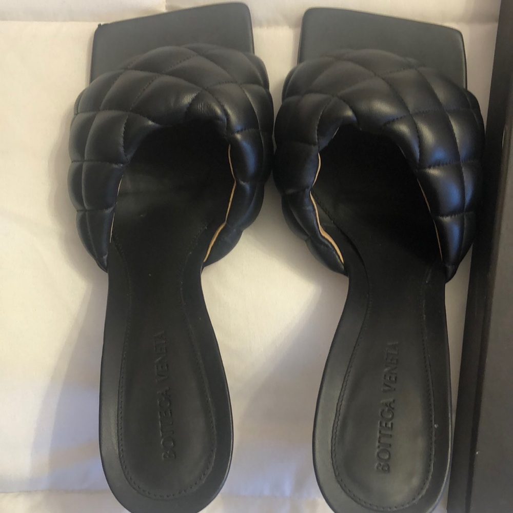 Black Bottega Veneta heels